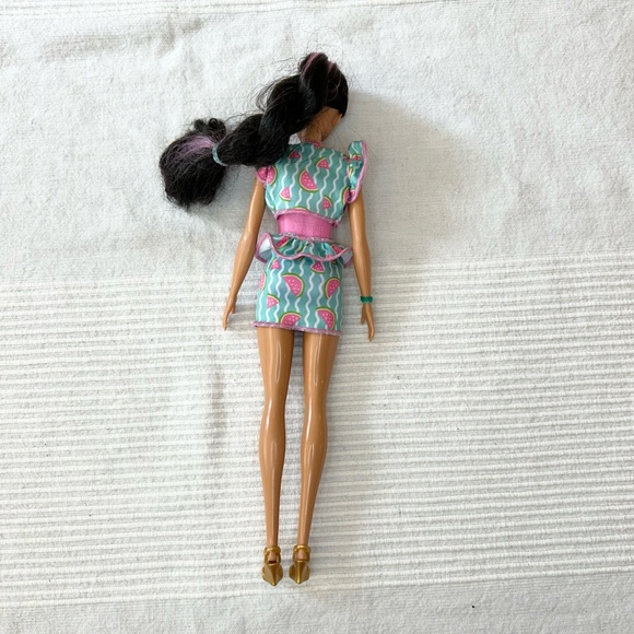 Barbie Kerry-Anne (Color Reveal) Sweet Watermelon - Picture 6 of 10